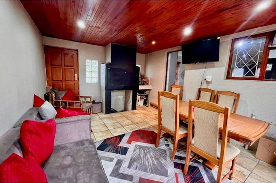 3 Bedroom Property for Sale in Windsor Park Estate Western Cape